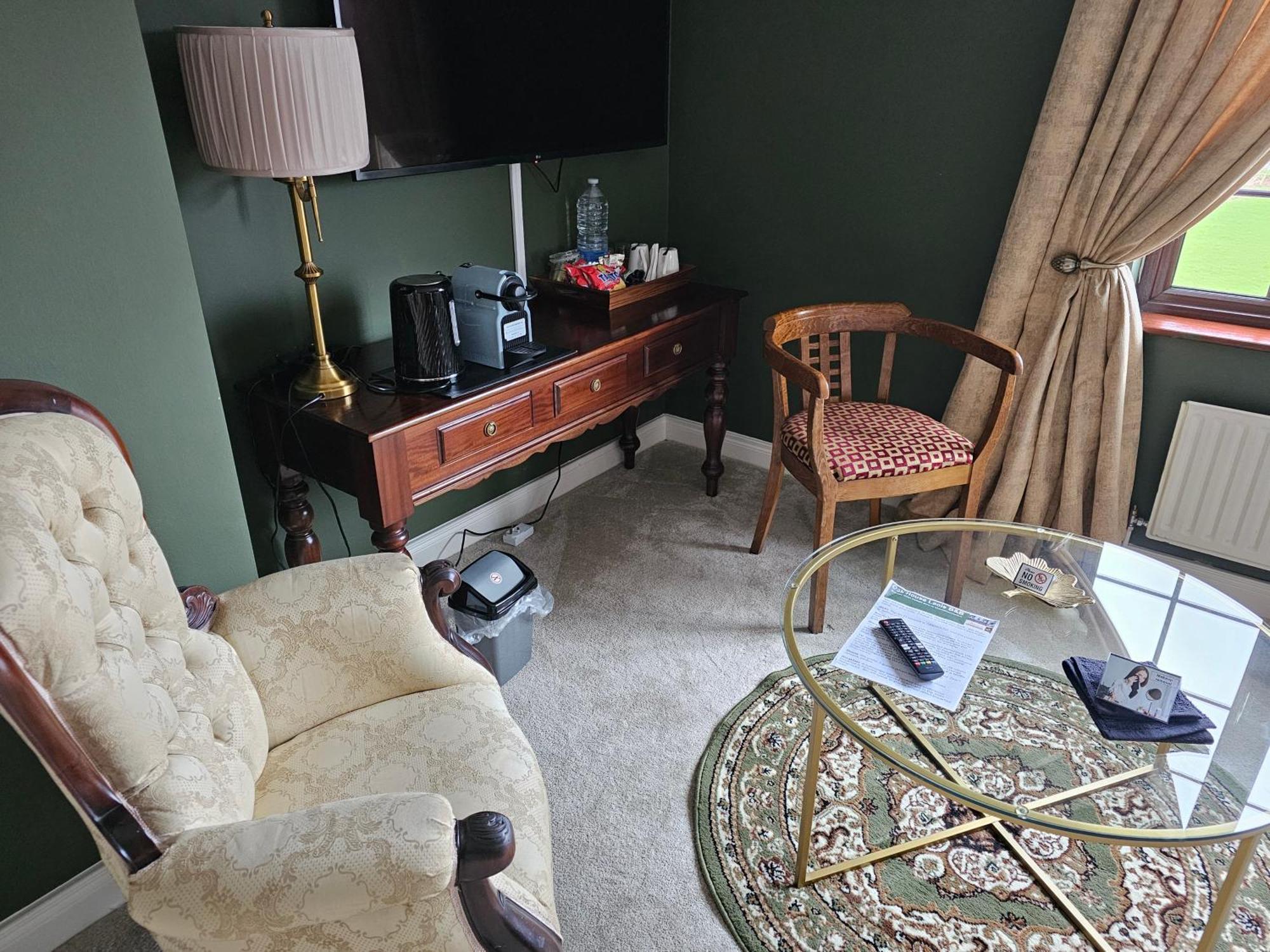 Oak House Laois B&B พอร์ทาร์ลิงตัน ภายนอก รูปภาพ